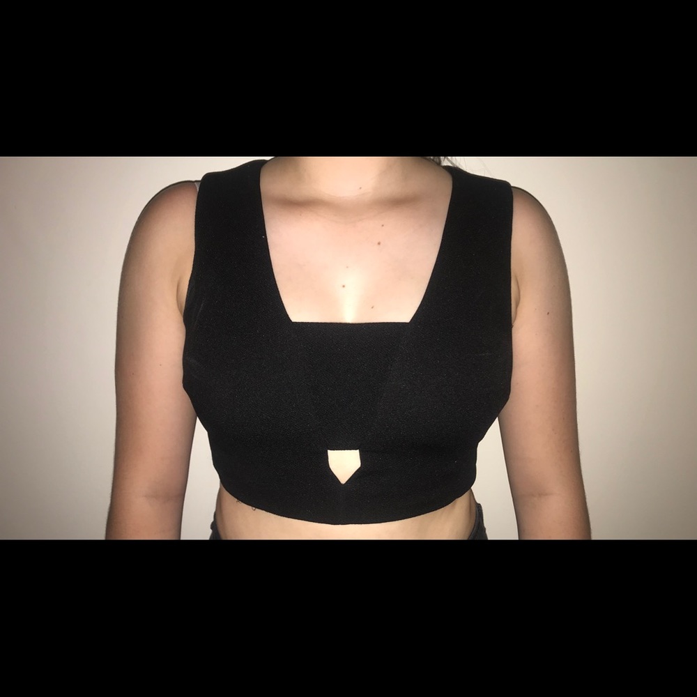 Dressy Black Cropped Top!